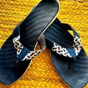 Sperry Flip Flops